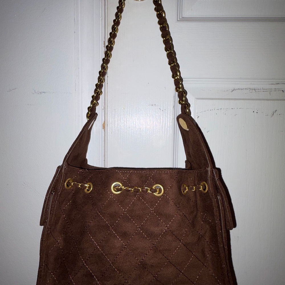 Chic Brown Quilted Chain Shoulder Bag - Picture 3 of 9
